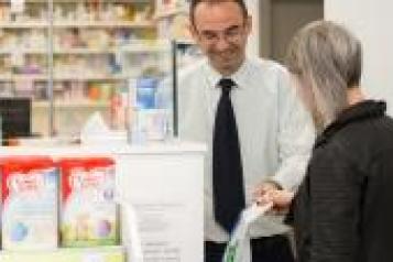 Patient with a pharmacist